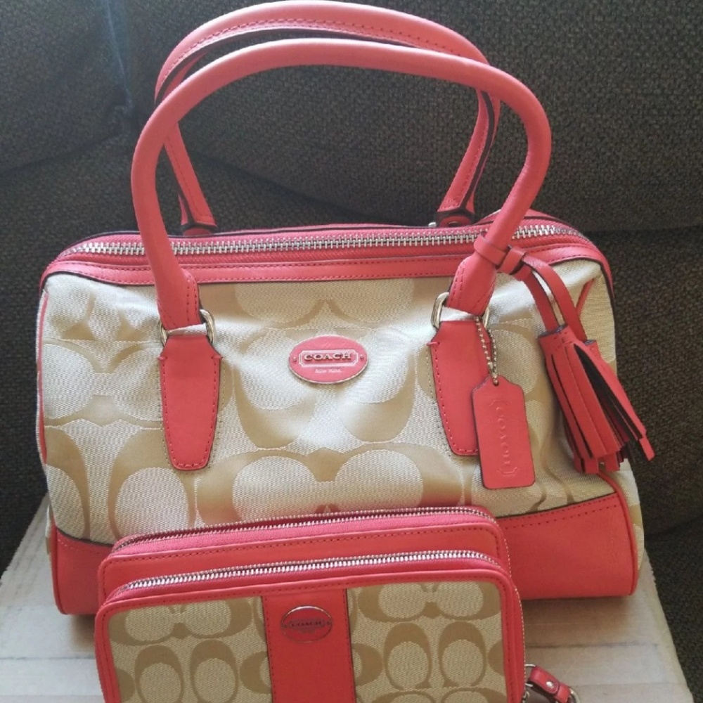 Coach Purse & Wallet (Signature Haley Satchel)